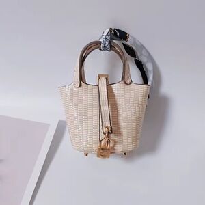 Mini Purse, Bag Charm, Coin Purse, Headphones Holder